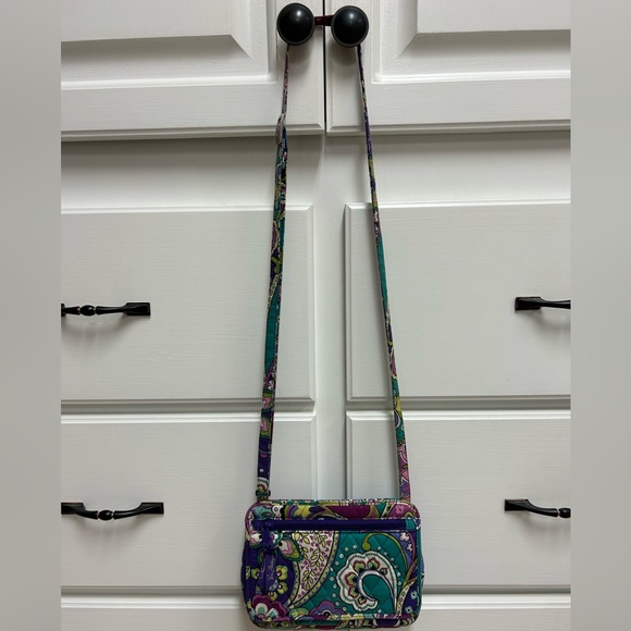 Vera Bradley hipster crossbody purse - Picture 2 of 8